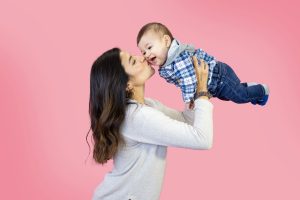 Read more about the article Über 40 Wortspiele zum Muttertag, die Sie Ihrer Mutter am Esstisch erzählen können