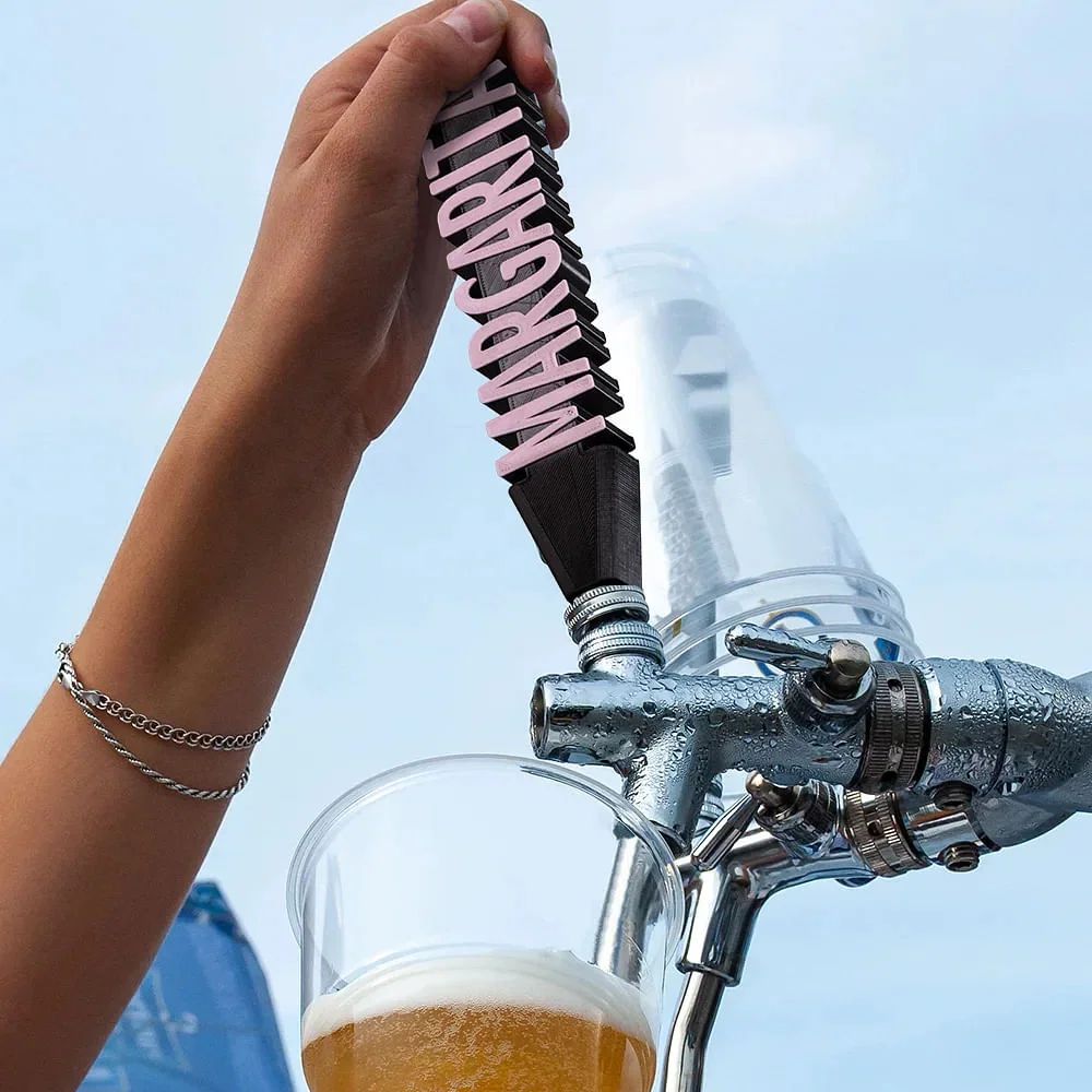 Personalisierter Bierzapfhahngriff mit 3D-Namen-Druck