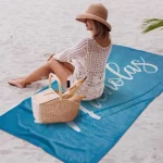 Was passt zu einem Strandtuch als Geschenk?