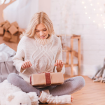 15+ Beste personalisierte Geschenke für Frauen 2025