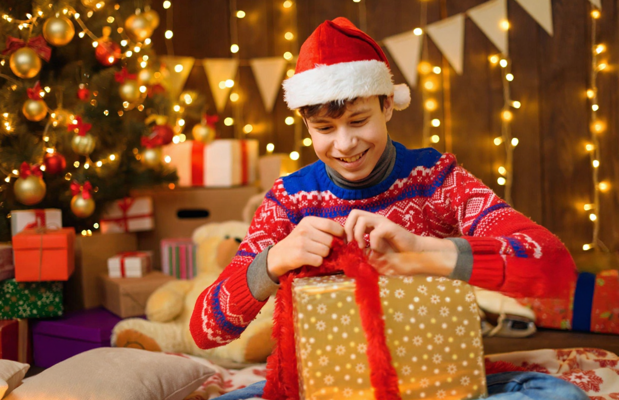 You are currently viewing Die 18 besten Weihnachtsgeschenke für 13-jährigen Jungen: Einzigartige Geschenkideen