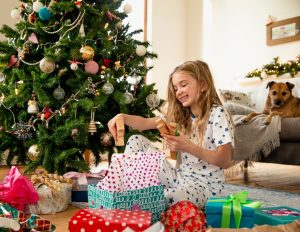 Read more about the article Die 12 besten Weihnachtsgeschenke für 10-jährige Mädchen: Magische Ideen, die von Herzen kommen