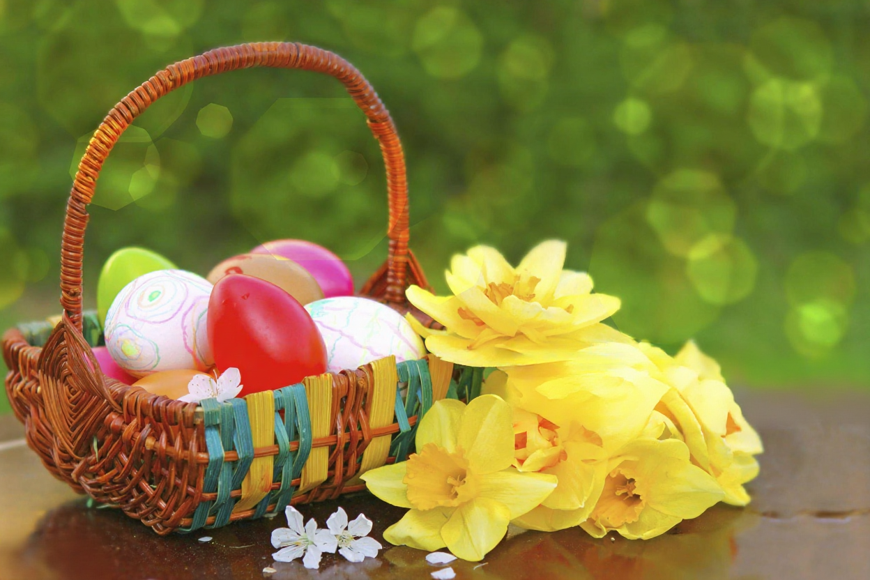 Warum personalisierte Geschenke im Osterkörbchen für Erwachsene Ostern unvergesslich machen