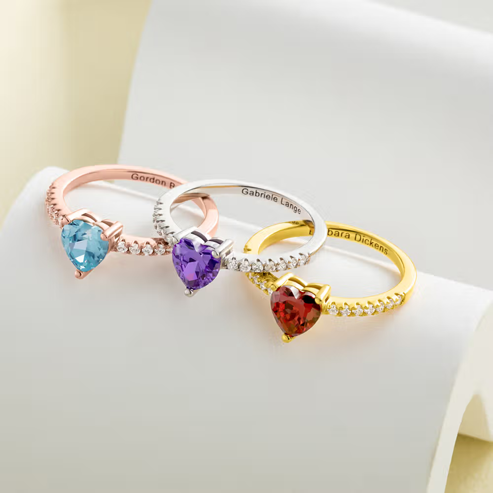 Personalisierte Geburtsstein-Ringe: Die perfekte Verbindung aus Emotion, Symbolik und Stil