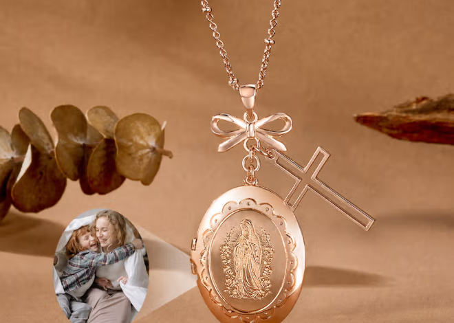 Personalisierte Jungfrau-Maria-Kreuz-Medaillon-Halskette mit Foto: Zierlicher Religionsschmuck mit Schleife und Kreuz-Charm