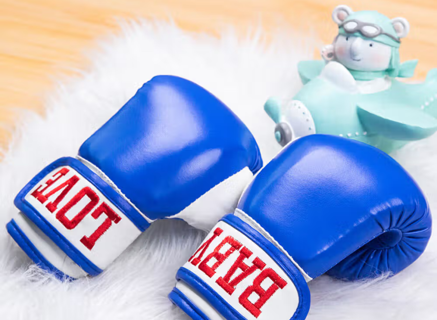 Personalisierte Leder Kind Boxhandschuhe mit gestickten Namen: Sicherheit und Stil für den Kampfsport