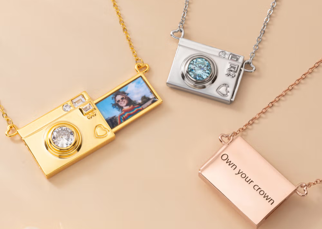 Personalisierte Kamera-Halskette mit ausziehbarem Foto und Geburtsstein: Zierlicher Miniatur-Kamera-Anhänger mit Epoxidharz-Bildfassung
