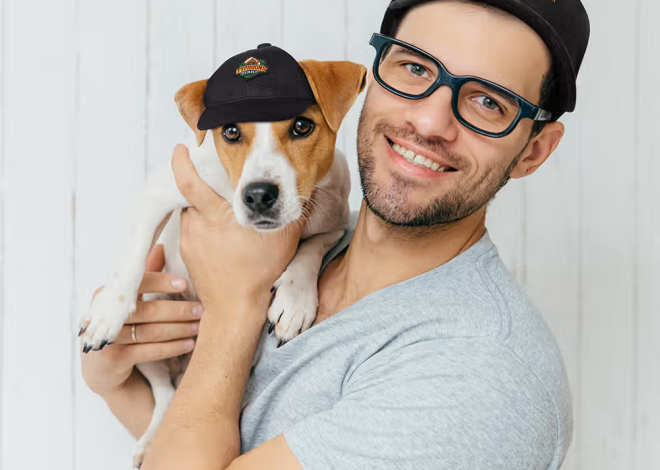 Personalisierte Basecap für Hunde mit dem Namen: Sportlicher Partnerlook voller Charme und Verbundenheit