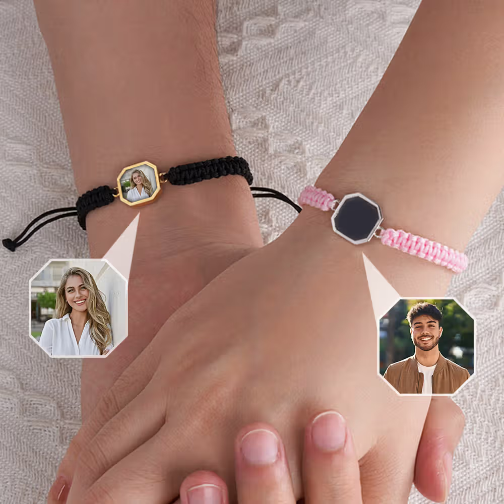 Personalisiertes verstellbares Armband mit wärmeaktiviertem Foto und Gravur: Ein kleines Geheimnis voller Liebe am Handgelenk