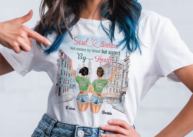 Personalisiertes beste Freundinnen T-Shirt mit Seelenverwandte Spruch: Individuelles Freundschafts-Shirt aus Baumwolle