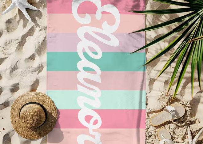 Leicht, saugstark und platzsparend unterwegs: Personalisiertes Cabana Strandtuch mit Namen