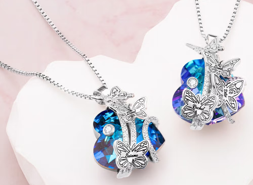 Personalisierte Geburtsmonat-Schmetterling Kette mit Herz-Kristall und Namensgravur