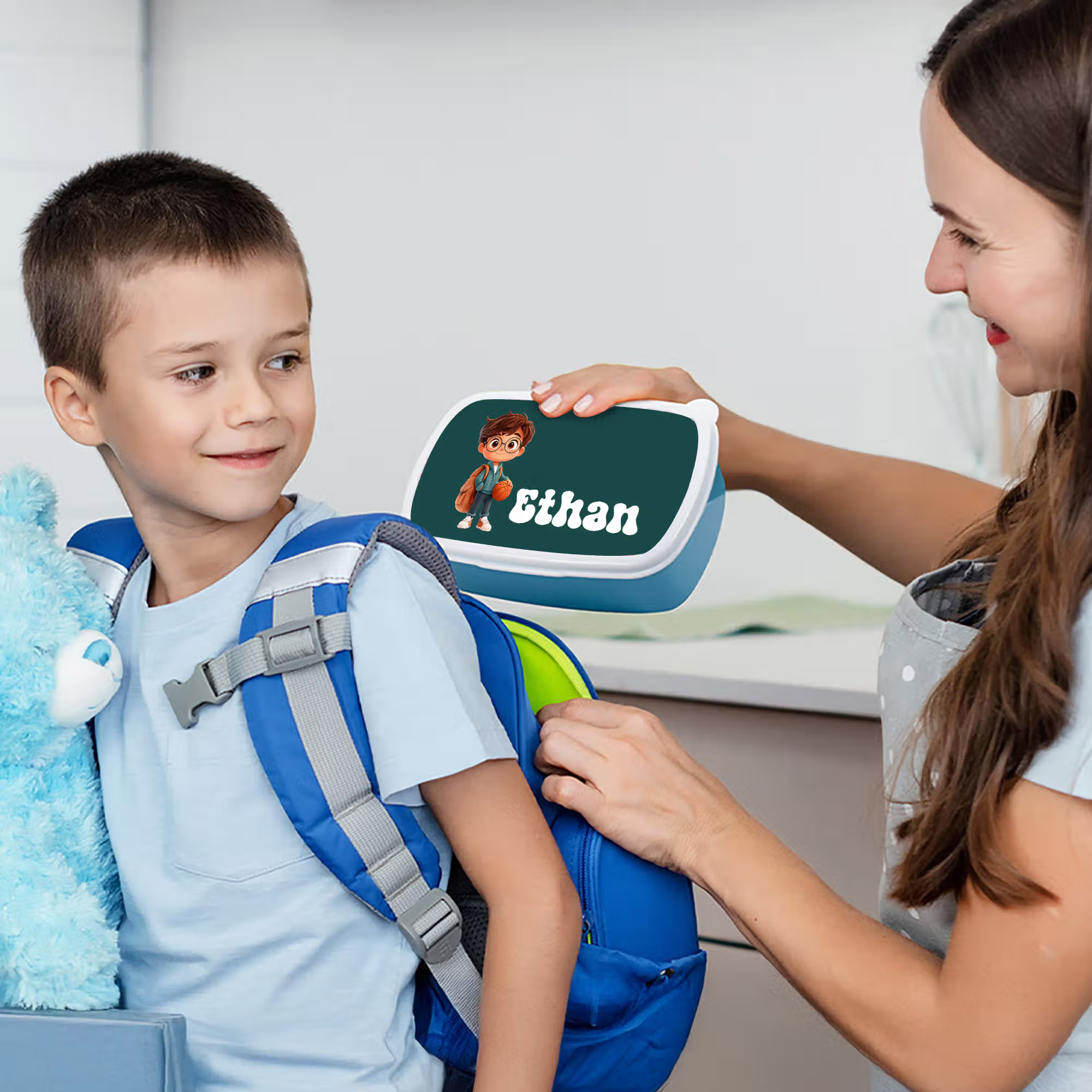 Bunte Pausenzeit für kleine Entdecker: Personalisierte lebensmittelechte Brotdose mit Cartoon-Figur und Namen
