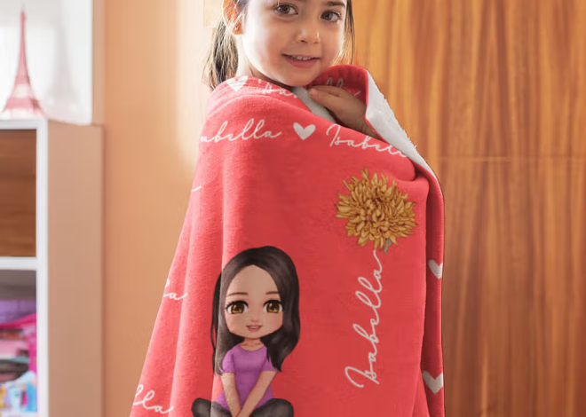 Personalisierte Cartoon-Figur Kuscheldecke mit Geburtsblume und Namen