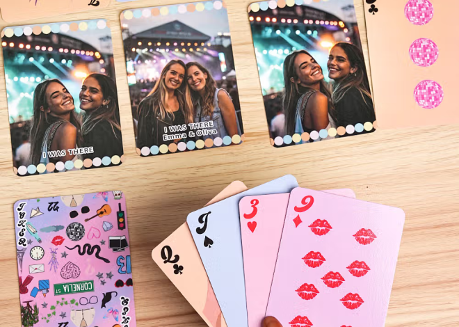 Personalisiertes Foto-Pokerkartenspiel in stabiler Metallbox mit 54 Spielkarten