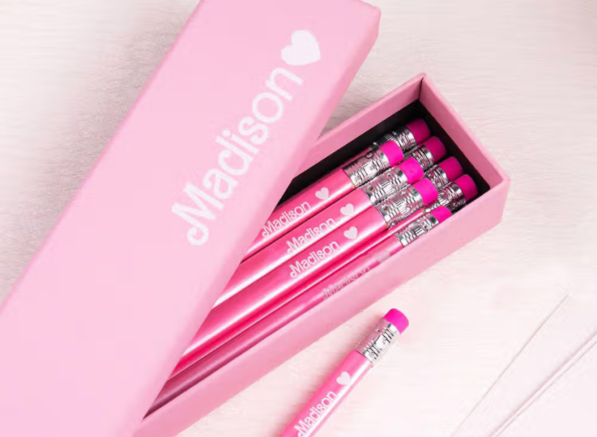 Personalisierte Modepuppe-Bleistift-Box mit 12 HB-Bleistiften und Namen